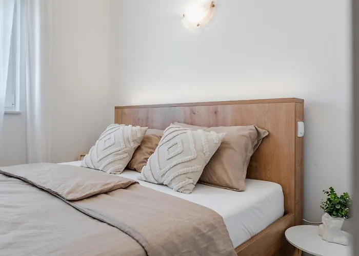 Quercus Апартаменты Вир