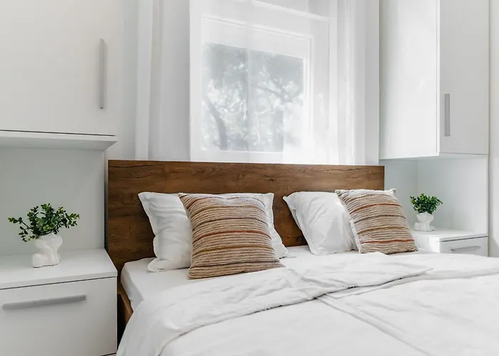 Quercus Апартаменты Вир