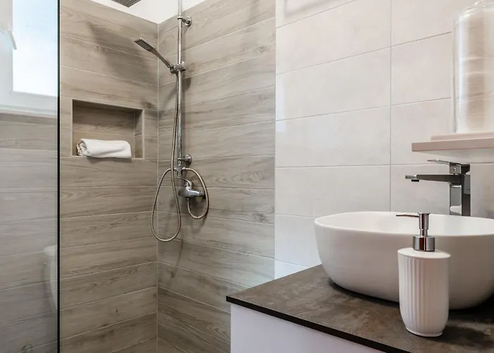 Quercus Апартаменты Вир